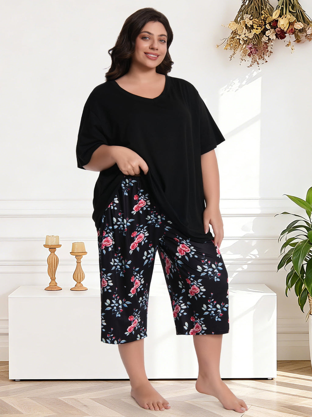 Homlouue Plus Size Womens Pajama Sets,V-Neck Sleepwear Top&Capri Printed Pants with Pockets,2 Piece Womens Lounge Set(4XL,Black)